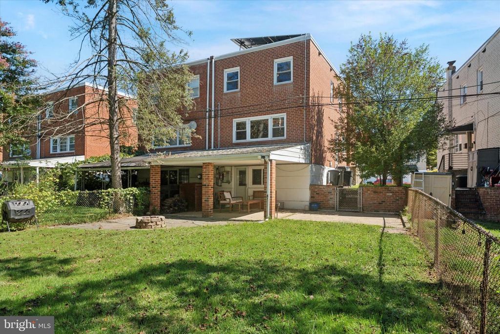 7504 VALLEY AVE, Philadelphia, PA 19128