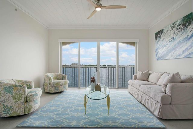 3 Harbour Isle Dr. East 302, Fort Pierce, FL 34949