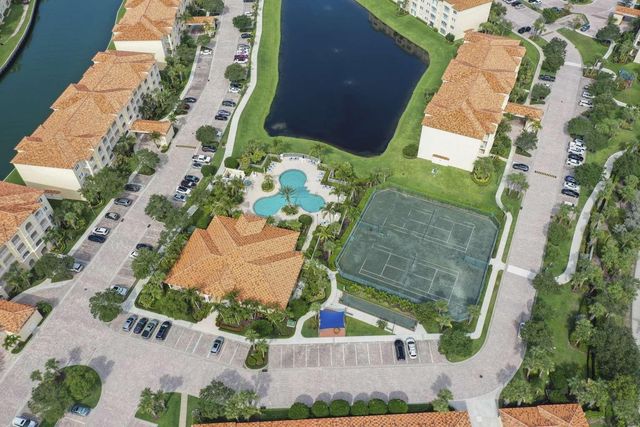 3 Harbour Isle Dr. East 302, Fort Pierce, FL 34949