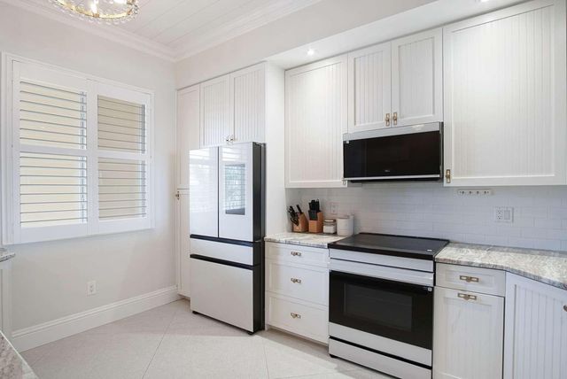 3 Harbour Isle Dr. East 302, Fort Pierce, FL 34949