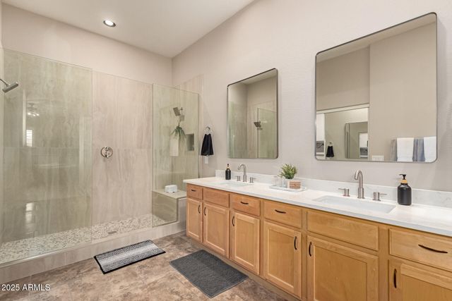 434 E SHEFFIELD Avenue, Gilbert, AZ 85296