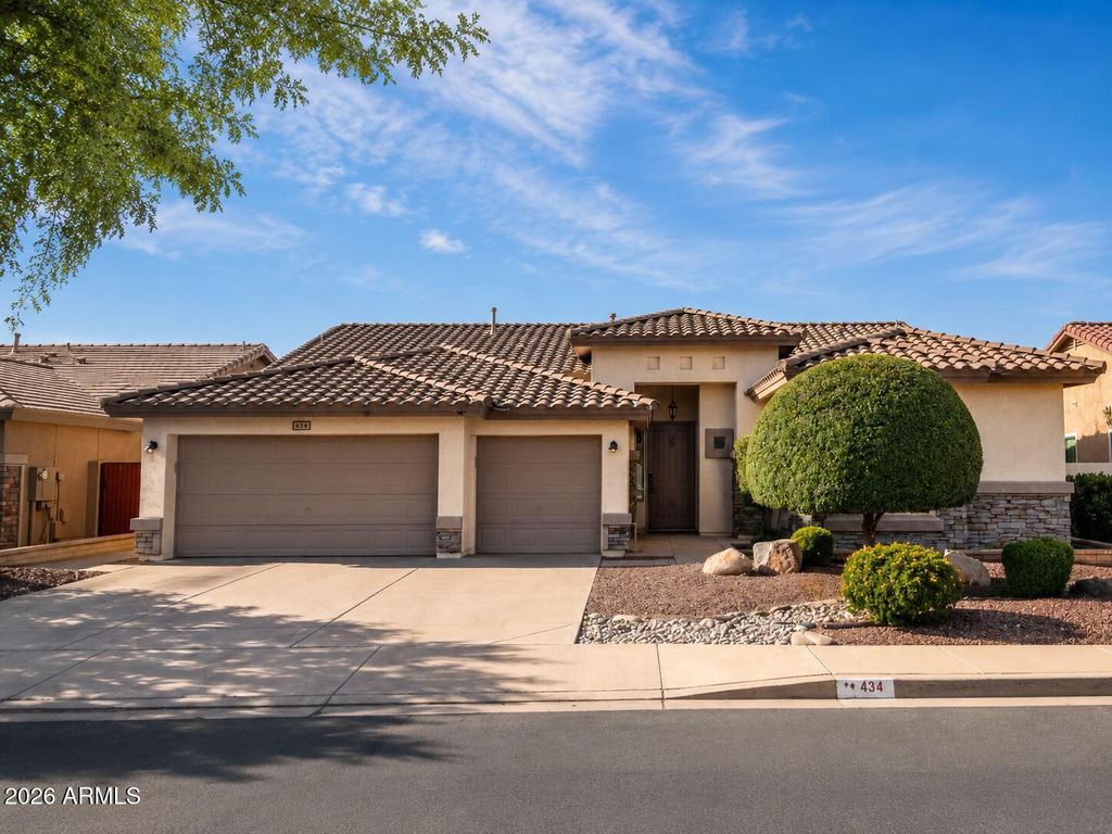 434 E SHEFFIELD Avenue, Gilbert, AZ 85296