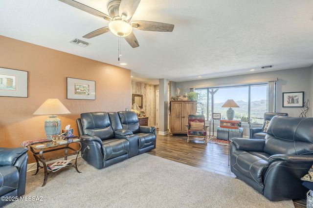 1037 La Vista Court, Rio Rico, AZ 85648