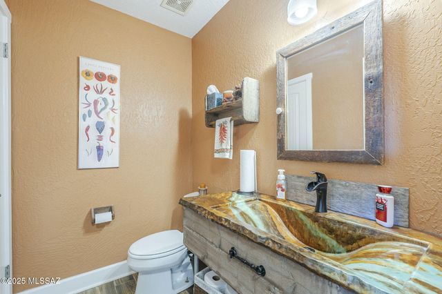 1037 La Vista Court, Rio Rico, AZ 85648