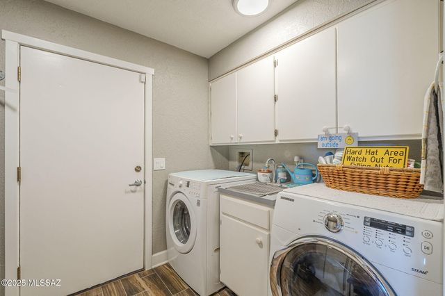 1037 La Vista Court, Rio Rico, AZ 85648