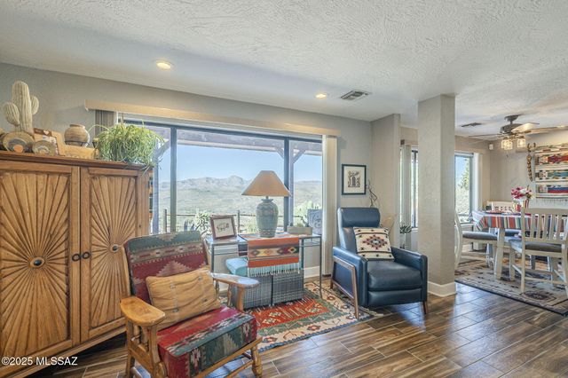 1037 La Vista Court, Rio Rico, AZ 85648