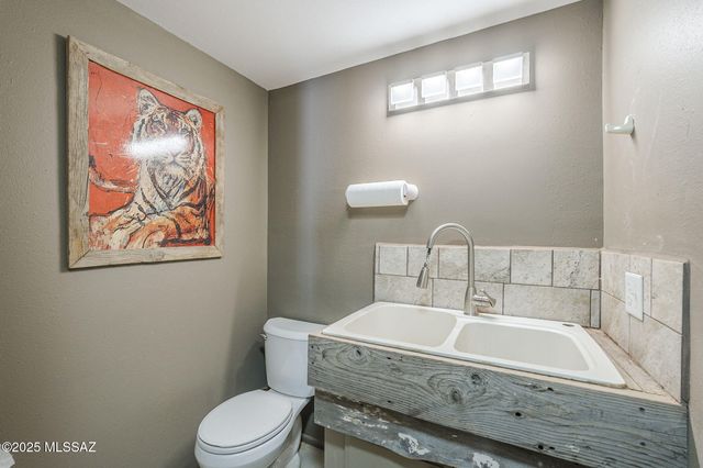 1037 La Vista Court, Rio Rico, AZ 85648