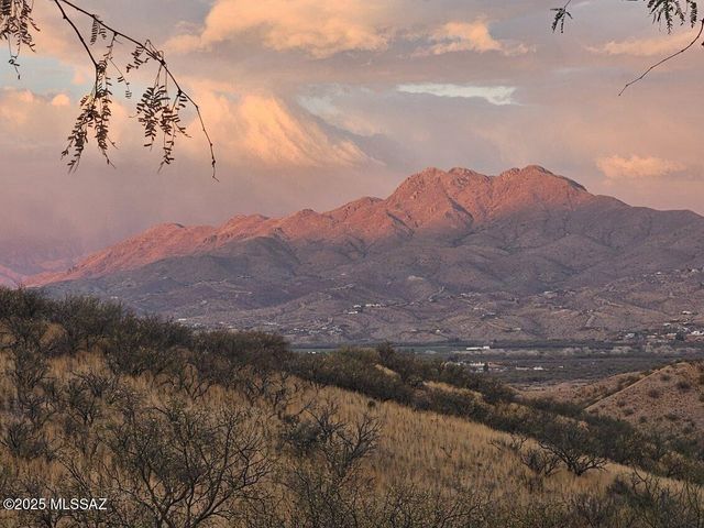 1037 La Vista Court, Rio Rico, AZ 85648