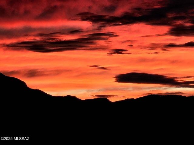 1037 La Vista Court, Rio Rico, AZ 85648