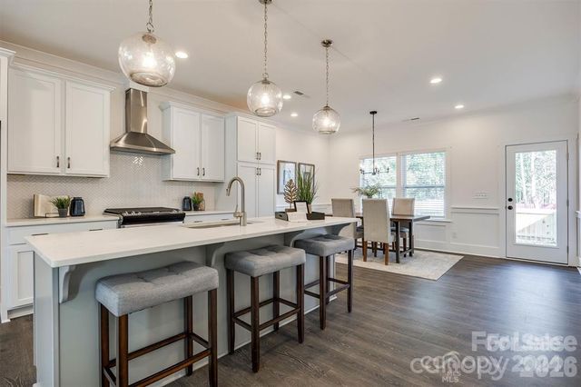 1241 Eastway Drive, Charlotte, NC 28205