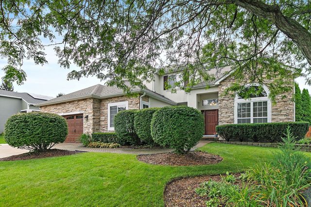 2221 Somerset Lane, Mundelein, IL 60060