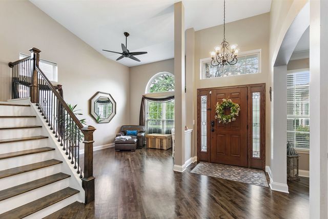 2221 Somerset Lane, Mundelein, IL 60060