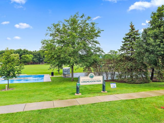 2221 Somerset Lane, Mundelein, IL 60060