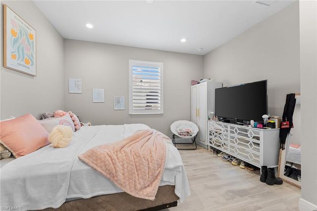 2609 Seychelles CIR 1608, Naples, FL 34112