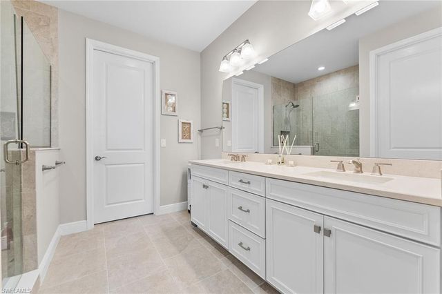 2609 Seychelles CIR 1608, Naples, FL 34112