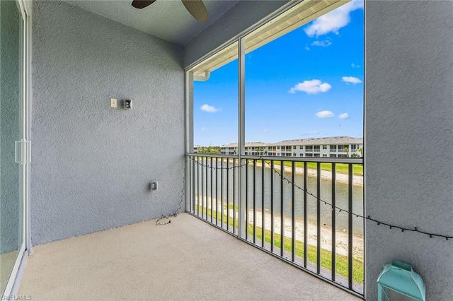 2609 Seychelles CIR 1608, Naples, FL 34112
