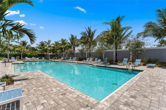 2609 Seychelles CIR 1608, Naples, FL 34112