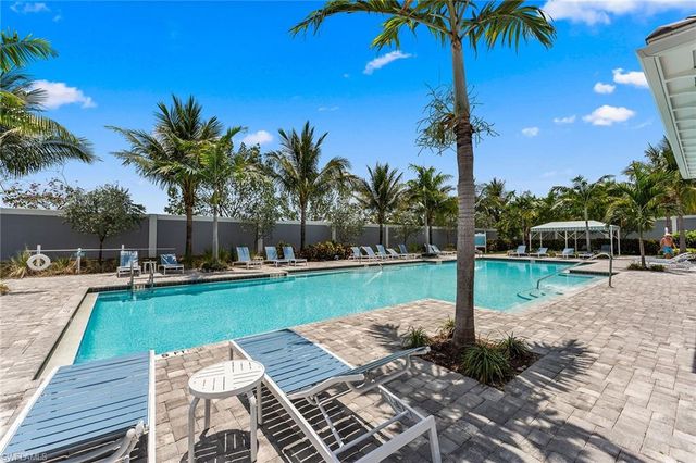 2609 Seychelles CIR 1608, Naples, FL 34112