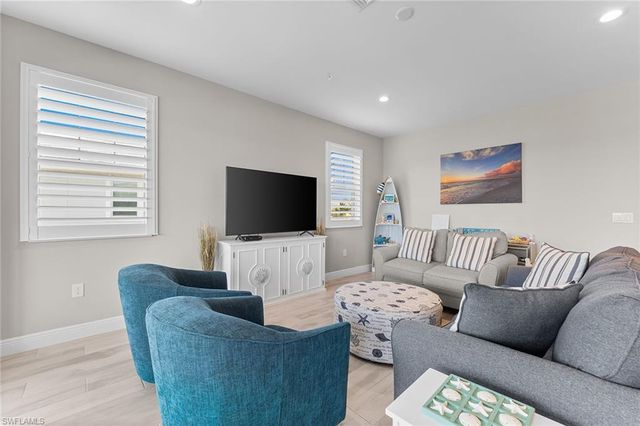 2609 Seychelles CIR 1608, Naples, FL 34112