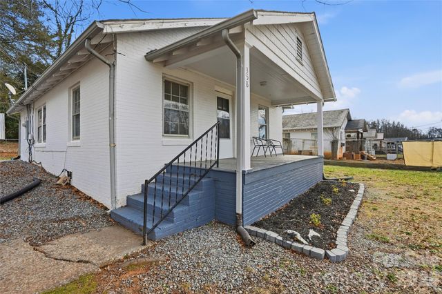 358 N Cleghorn Street, Rutherfordton, NC 28139