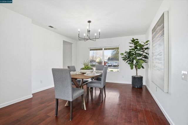 168 Glacier Dr, Livermore, CA 94551