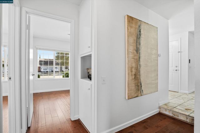 168 Glacier Dr, Livermore, CA 94551