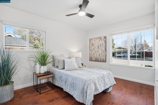 168 Glacier Dr, Livermore, CA 94551