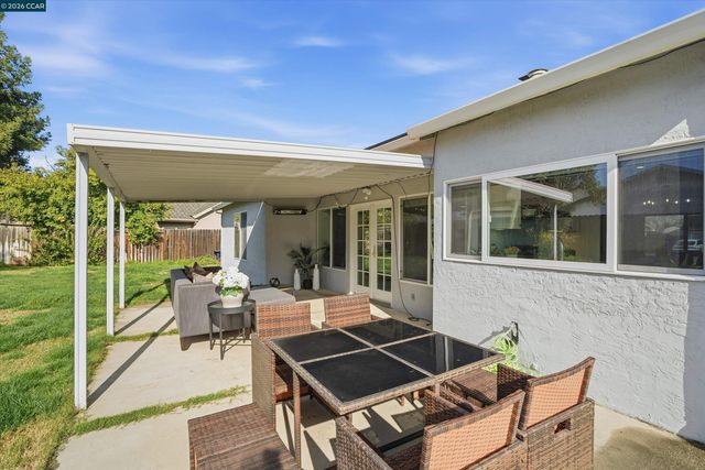 168 Glacier Dr, Livermore, CA 94551