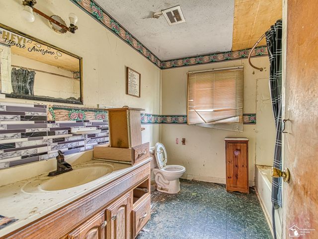 45665 Judd Road, Belleville, MI 48111