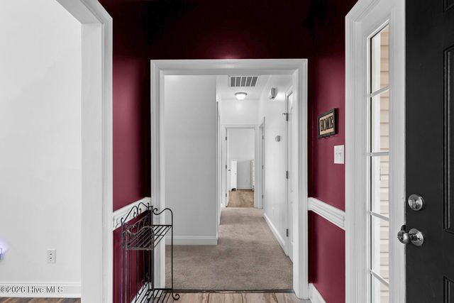 321 Holly Grove Court W, Jacksonville, NC 28540