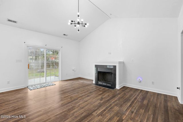 321 Holly Grove Court W, Jacksonville, NC 28540