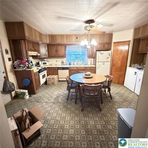 45 West Holland Street, Summit Hill Boro, PA 18250