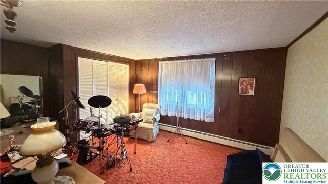 45 West Holland Street, Summit Hill Boro, PA 18250