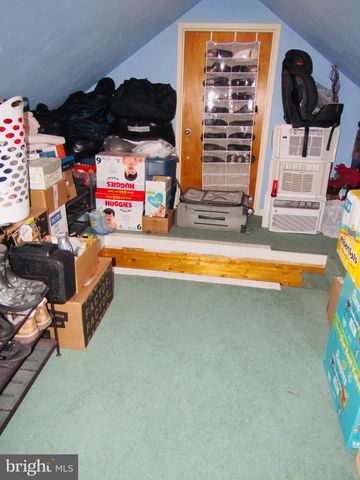 306 S STATE RD, Upper Darby, PA 19082