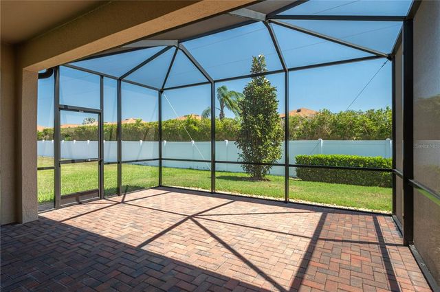 2733 ATTWATER LOOP, Winter Haven, FL 33884