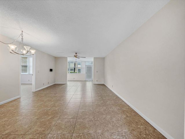 7 Willowbrook Lane 101, Delray Beach, FL 33446