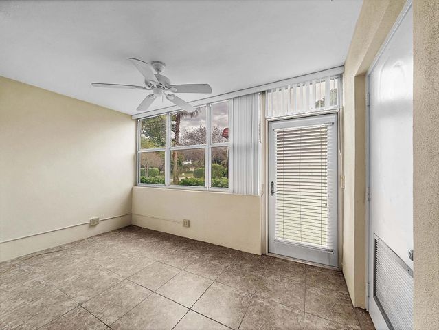 7 Willowbrook Lane 101, Delray Beach, FL 33446