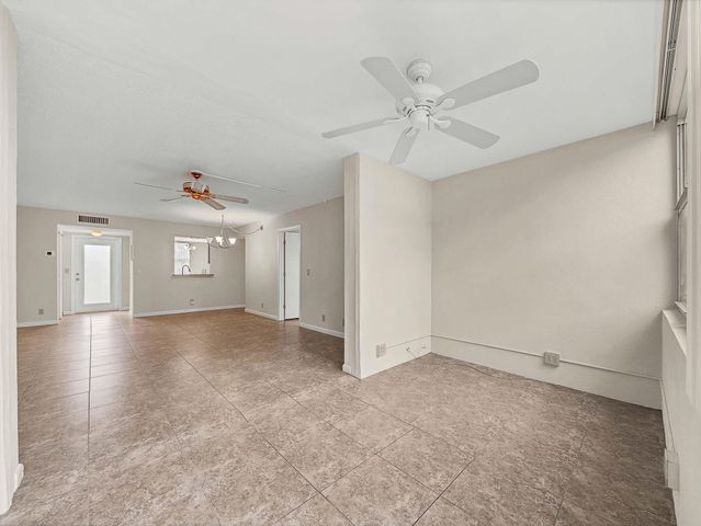 7 Willowbrook Lane 101, Delray Beach, FL 33446