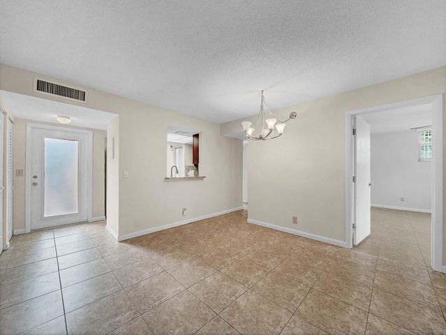 7 Willowbrook Lane 101, Delray Beach, FL 33446