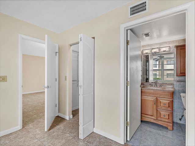 7 Willowbrook Lane 101, Delray Beach, FL 33446