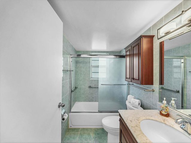 7 Willowbrook Lane 101, Delray Beach, FL 33446