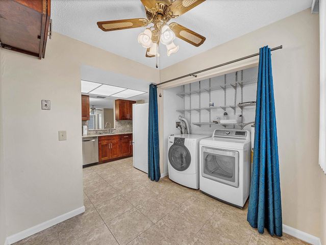 7 Willowbrook Lane 101, Delray Beach, FL 33446