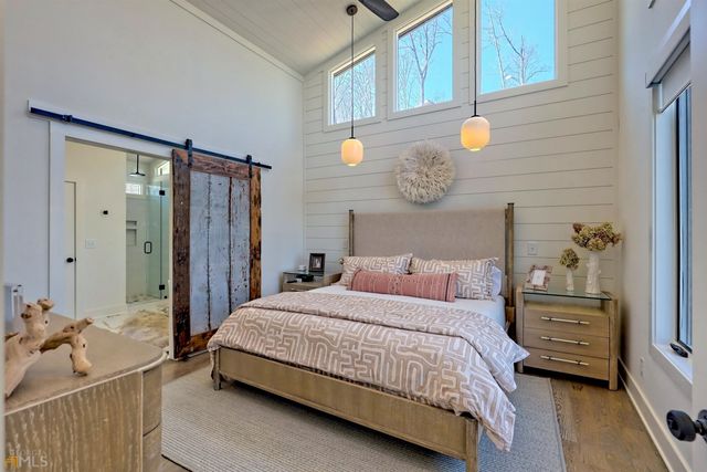 132 Summit Ridge Drive, Clarkesville, GA 30523