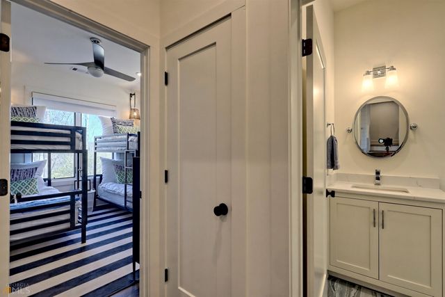 132 Summit Ridge Drive, Clarkesville, GA 30523