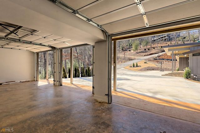 132 Summit Ridge Drive, Clarkesville, GA 30523