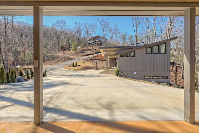 132 Summit Ridge Drive, Clarkesville, GA 30523