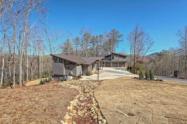 132 Summit Ridge Drive, Clarkesville, GA 30523