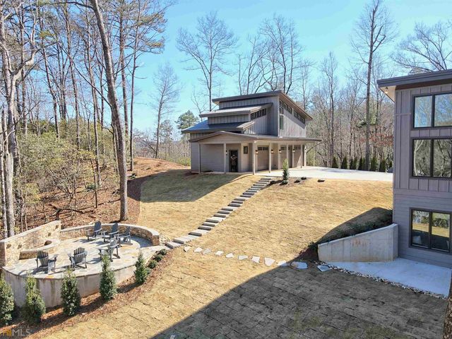 132 Summit Ridge Drive, Clarkesville, GA 30523