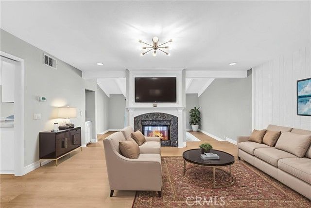 23024 Park Sorrento, Calabasas, CA 91302