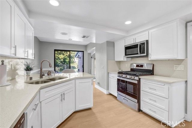 23024 Park Sorrento, Calabasas, CA 91302